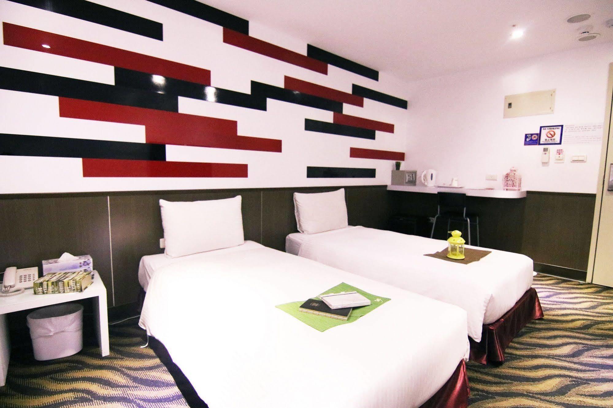 Starry Night Hotel Taipei Exterior photo